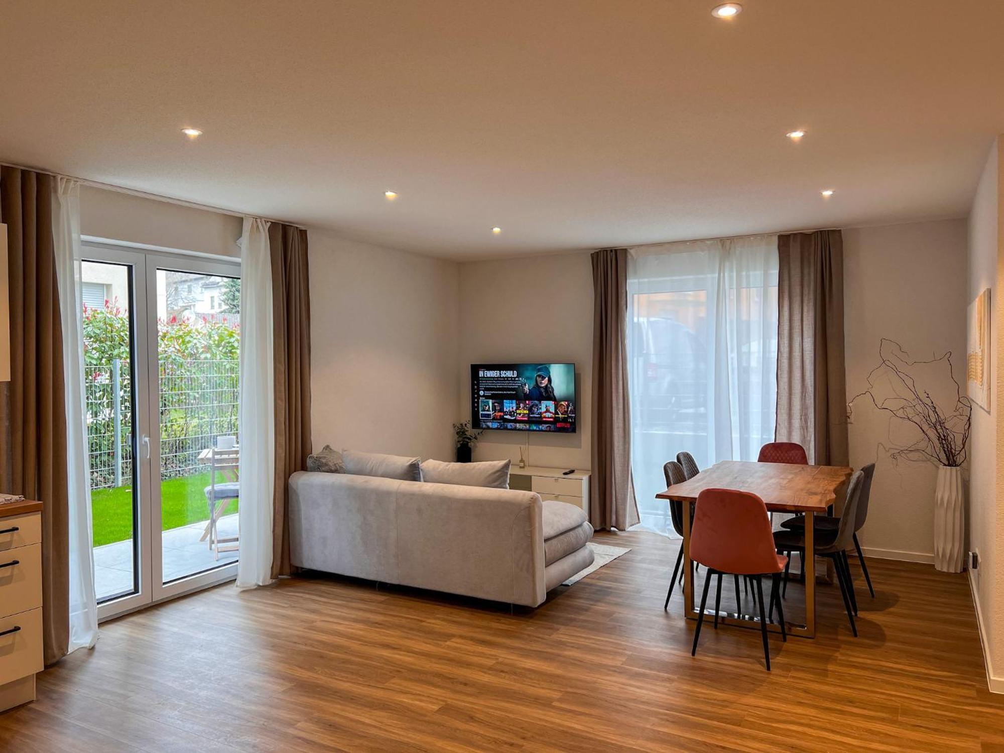 Schluessel Apartments لار المظهر الخارجي الصورة